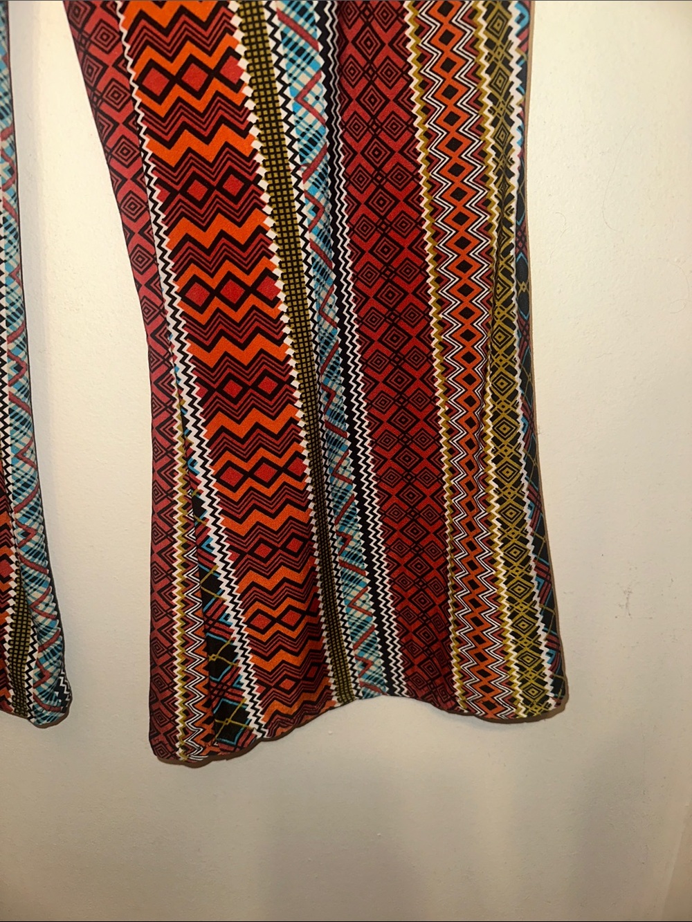 WinWin Red Multi-Stripe Wide-Leg Pants L-XL - Picture 3 of 8
